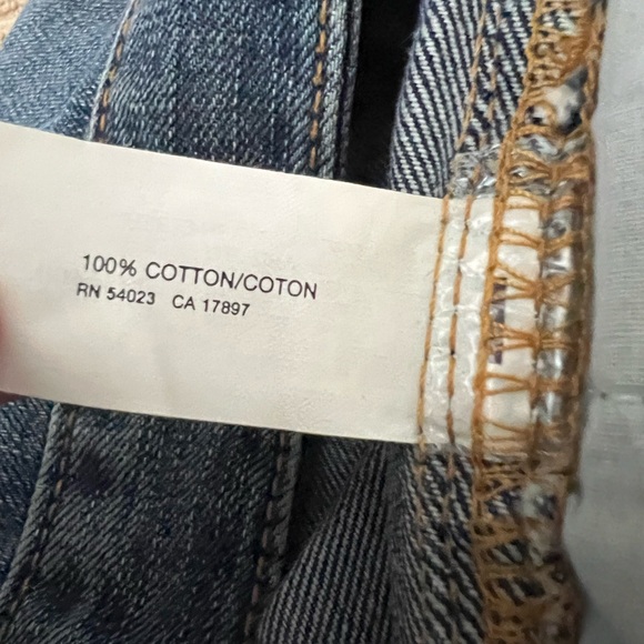 Gap Denim Shorts 6 28 Jean Shorts Midrise Distressed 100% Cotton Summer Beach - Picture 4 of 4